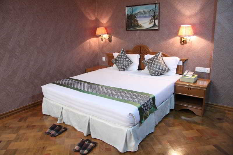 Excel Treasure Hotel Yangon Exterior photo